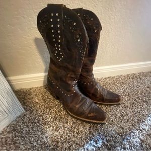 ARIAT Boots. Size 8B